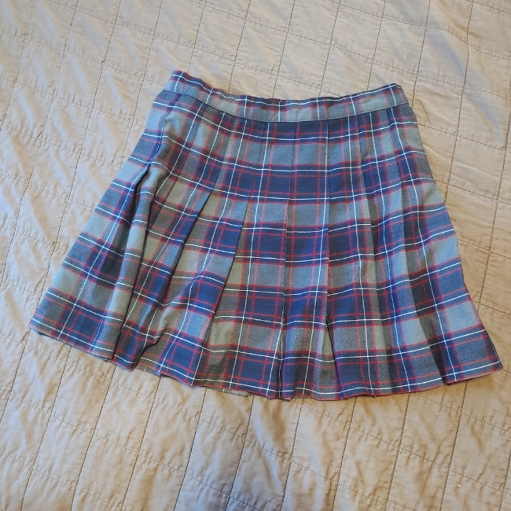 American Apparel Plaid Pleated Mini Skirt!